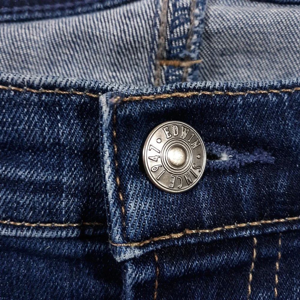 Edwin Jeans Size 32 x 26.5 Blue Cotton Blend Made In USA Frayed Cuff Tapered